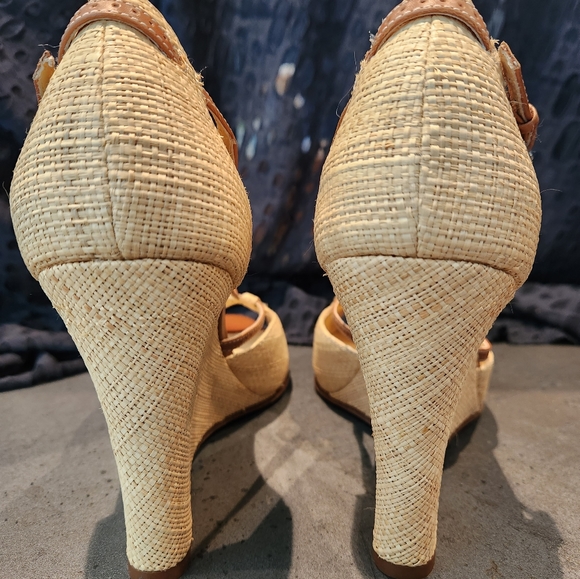 Like new, Cole Haan wedge sandals - woven and leather. Size 9.5B - Picture 6 of 10